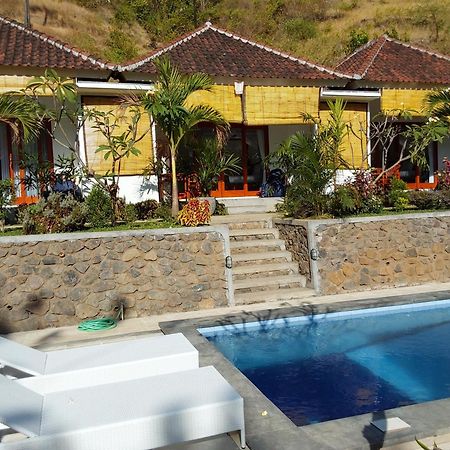Okaoki Homestay Amed Exterior foto